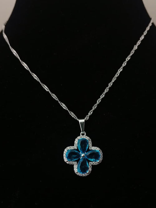 Collar Trébol Azul Oceánico